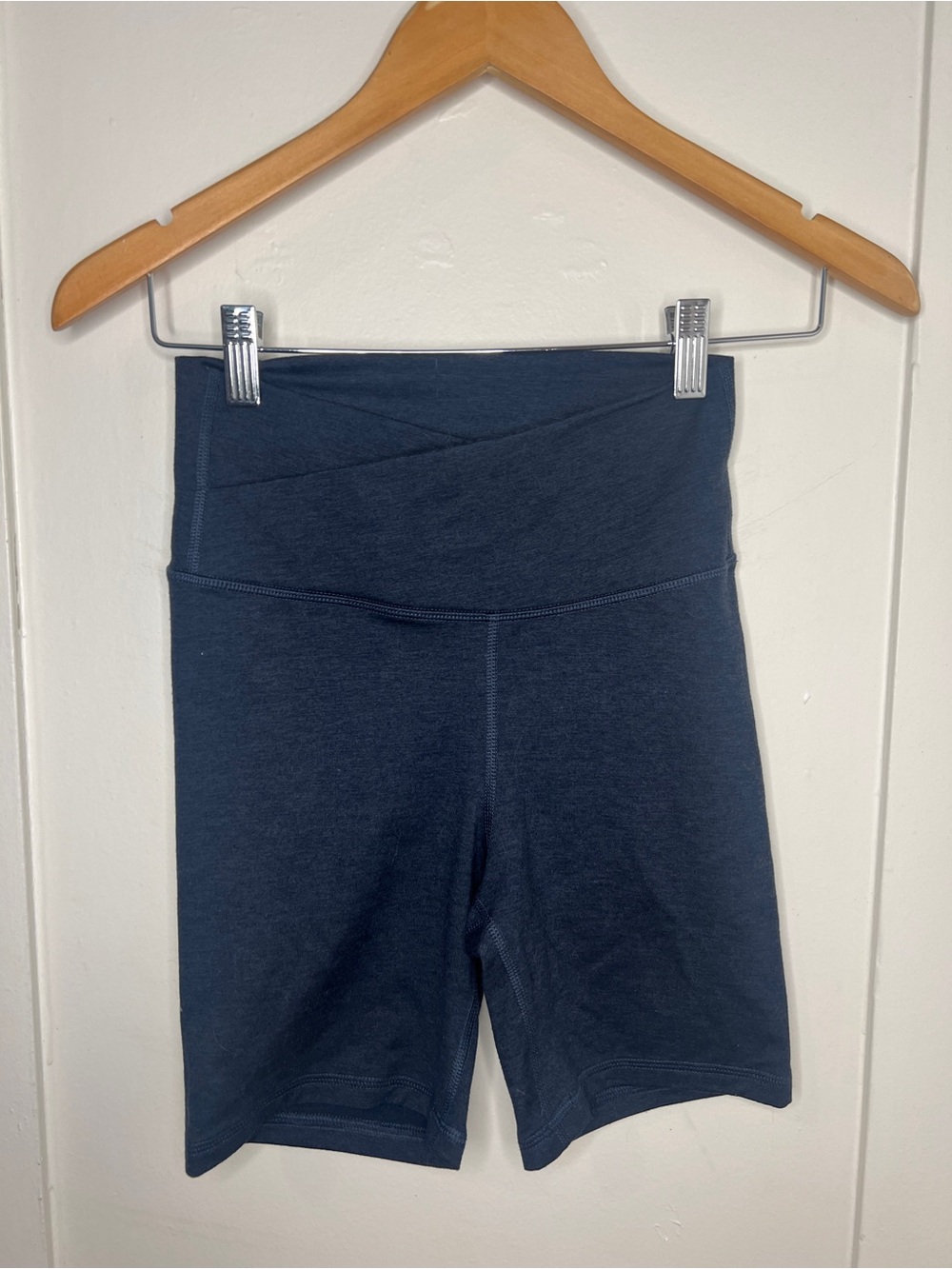 Old Navy Navy Crossover Waist Bike Shorts